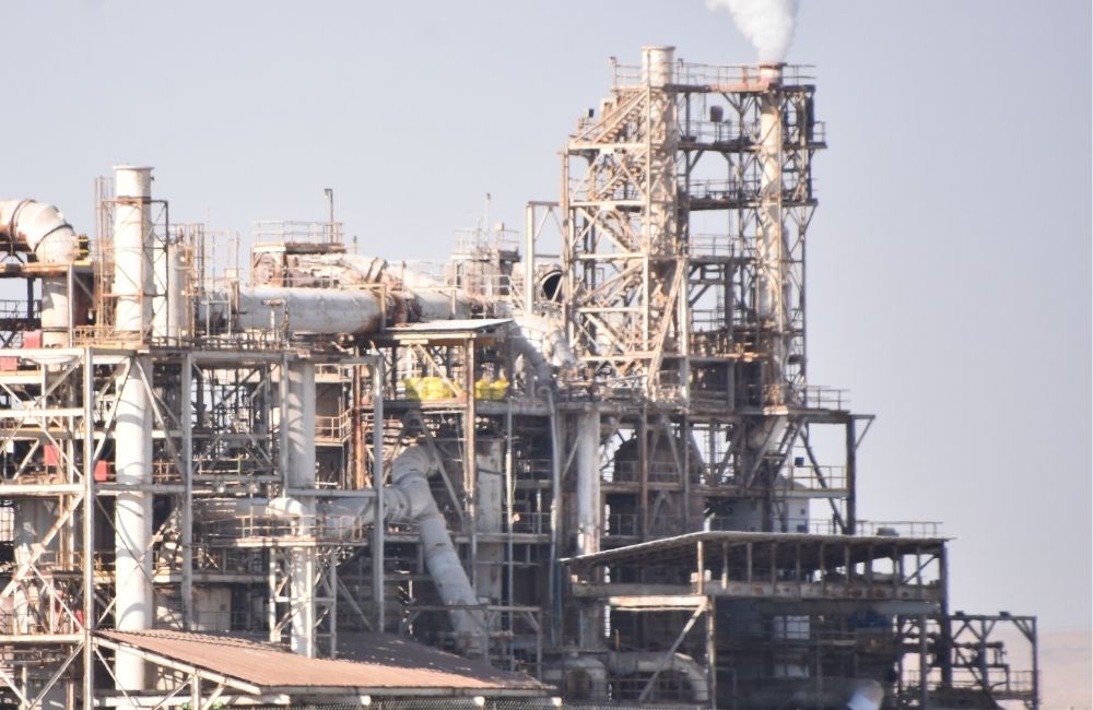 Usine-fabrication-ciment